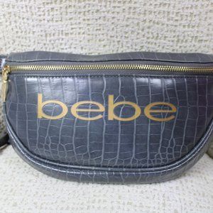 CARTERA TIPO MARICONERA EN PIEL DE COCODRILO BEBE NUEVA 100% ORIGINAL